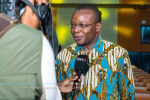 CIT celebra 50 anos da Independência com homenagem ao escritor e poeta Roberto de Almeida (Jofre Rocha)